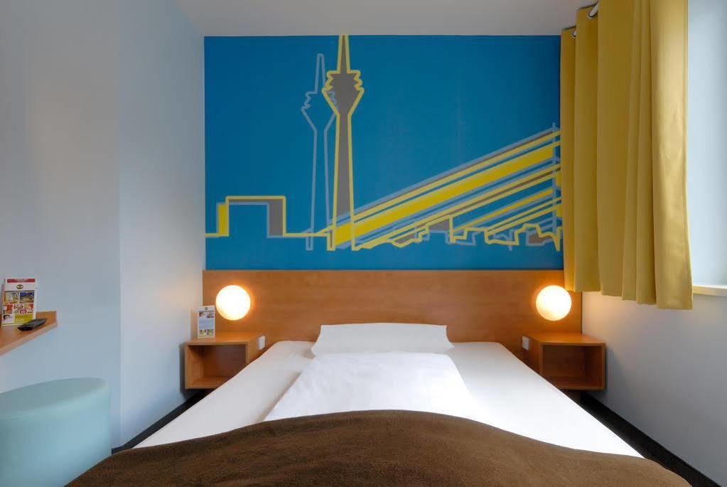 Duesseldorf-mitte Hotel 3*